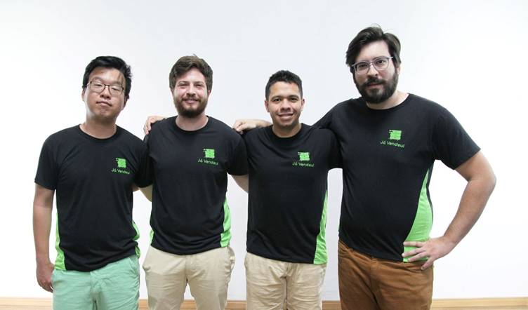 Fundadores da Já Vendeu: Diogo Suguimoto, Vinicius Romani, Daniel Paredes e Lucas Navarro